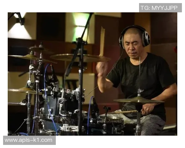 疯狂的足球插曲背后的故事与激情碰撞的瞬间